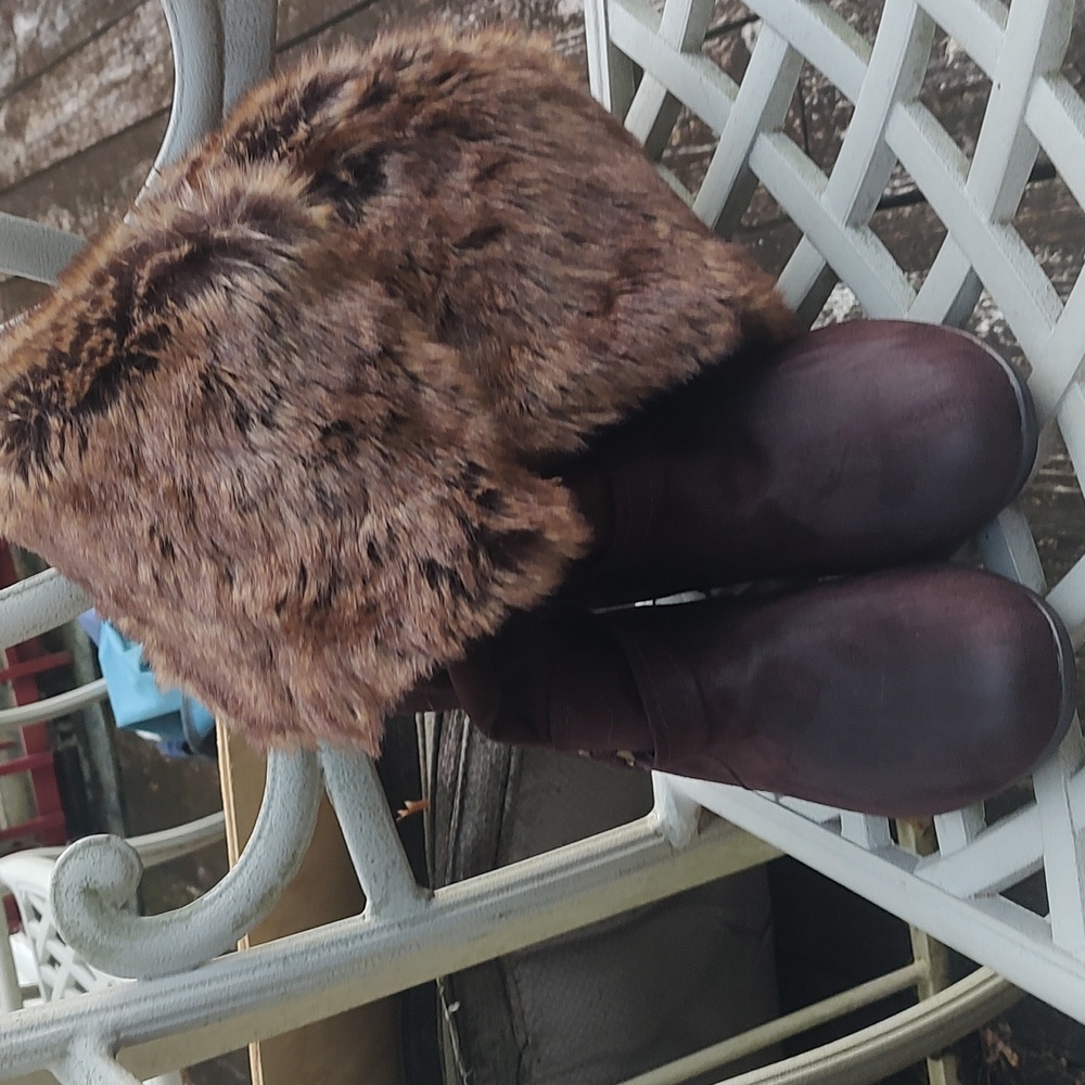 Brown Boots/Fur - Picture 4 of 8